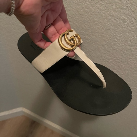 Double G Gucci Sandals (Excellent condition) - Picture 2 of 6